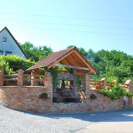 Vinny Sklep Krysa Kostelec  Exterior photo